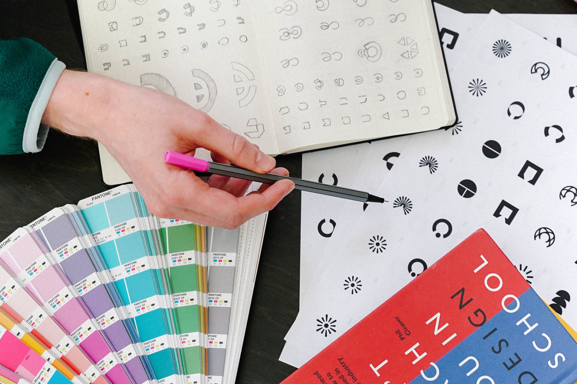 Your logo is a container, not a description Feature Image